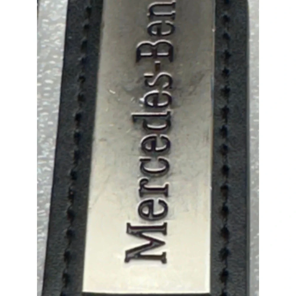 Mercedes Benz of Gilbert Keychain Leather Metal Silver Tone Key‎ Ring Key Fob